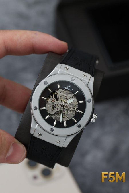 Hublot اوتاماتيك