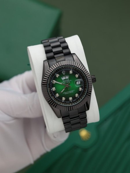 ساعة رولكس رجالي (ساعة + علبة فخمة)