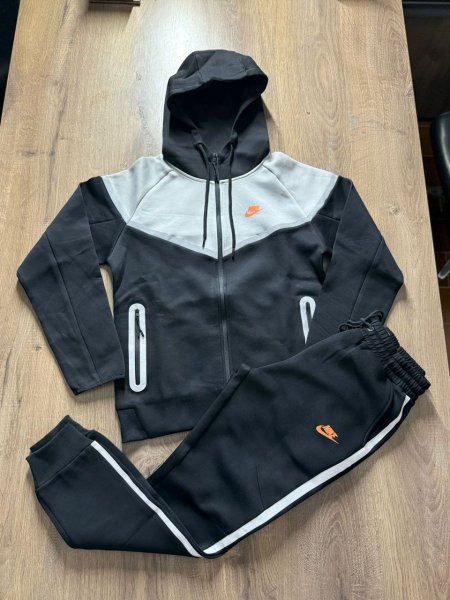 ترينج رجالي