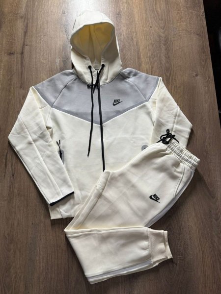 ترينج رجالي