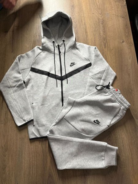 ترينج رجالي