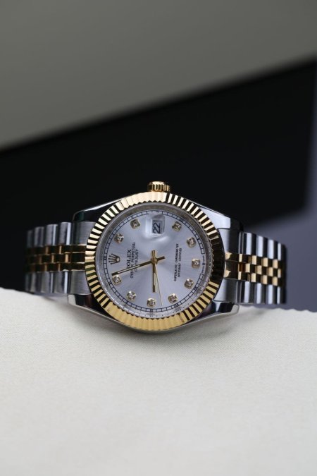 ساعة Rolex الفاخره