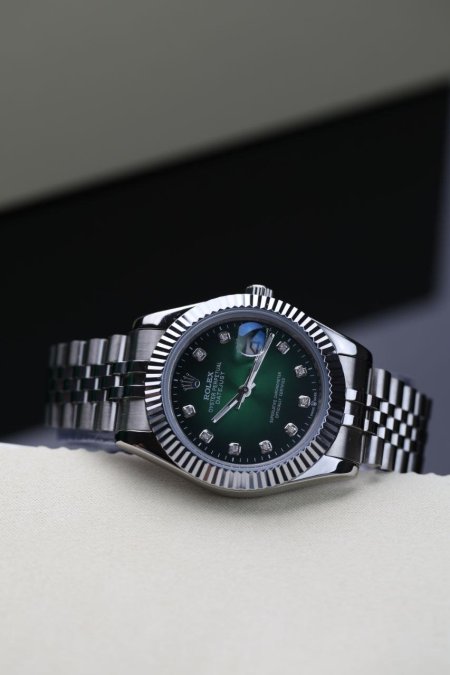 ساعة Rolex الفاخره