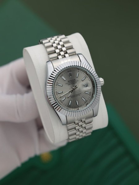 ساعة رولكس رجالي (ساعة + علبة فخمة)